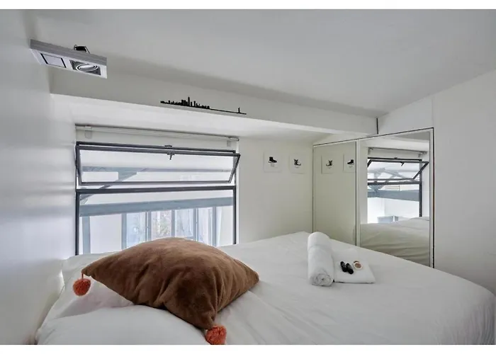 Duplex Center Of Paris By Studio Prestige