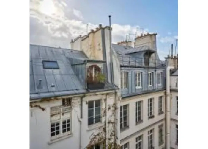Duplex Center Of Paris By Studio Prestige